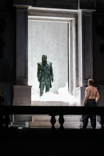 The best of Mozart comes to Lyric Opera of Chicago image two
