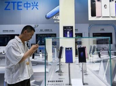 Chinese firms showed off phones that would be run by artificial intelligence