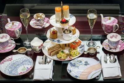 Holiday afternoon tea time: Chicago hotels offer magical seasonal celebrations