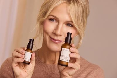 Perricone MD's Brand Ambassador, Jennie Garth, with the latest brand launch, the Triple Retinol Renewal serums