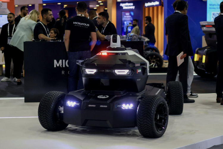 Unusual art finds, robotics & publishing: Chicago’s best trade shows in June 2026 Two