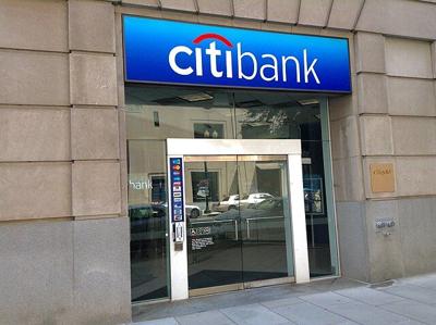 There are perks galore for the lucky holders of Citigroup's new Strata Elite credit card. (Photo Wikimedia Commons)