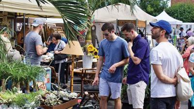 Randolph Street Market, Chicago's favorite treasure hunt, returns to West Loop July 30/31!