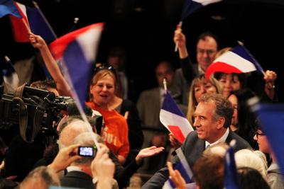 French government collapses amid Emmanuel
