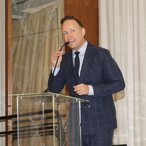 Jonathon Hisle GM Saks Fifth Avenue)