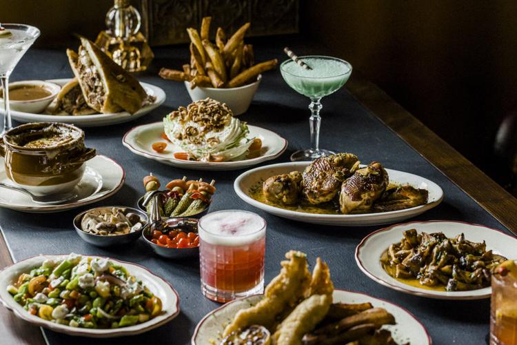 Motel Bar in River North brings the beloved Wisconsin supper club tradition to Chicago with classic cocktails, fish fries, prime rib and nostalgic Midwestern hospitality.