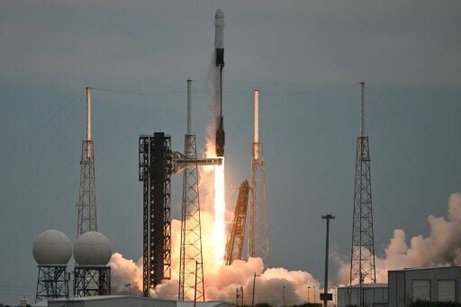 SpaceX's net profit of $4.4 billion for July-September was more than double analyst expectations