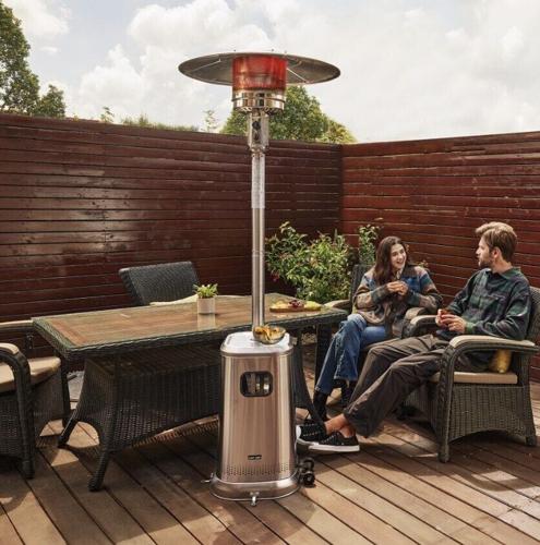 The East Oak Radiate distributes heat up to 20-feet.