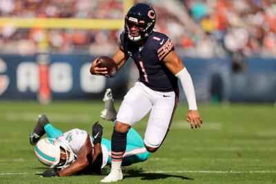 “It’s A Heartache” is now the new Chicago Bears theme 2