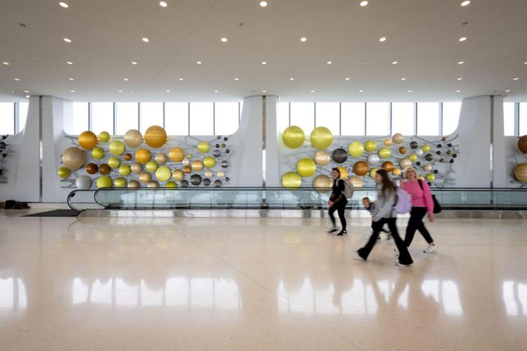 O’Hare debuts Terminal 5 art exhibition featuring 20 local artists 2