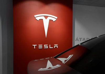Tesla recalls almost 200,000 vehicles over rear-view camera defect
