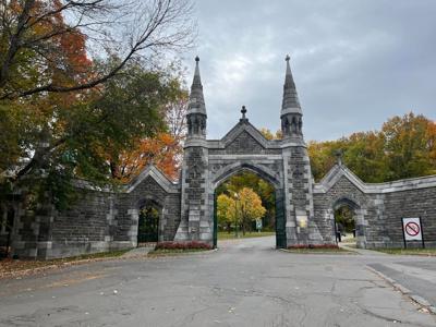 Mount Royal Cemetery is suing the Plante administration over planned closure of Camilien-Houde