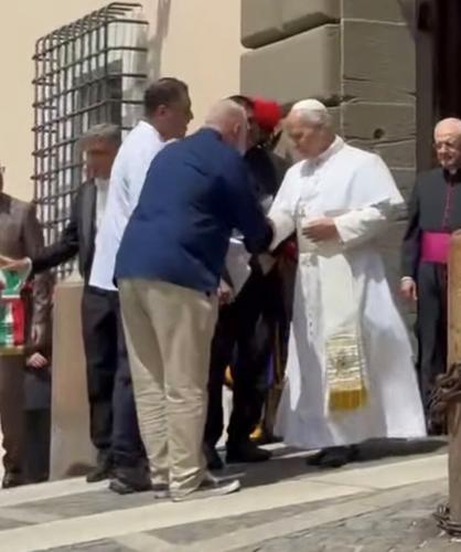 Chef Art Smith and his Executive Chef Hector Guerrero present peach pie to Pope Leo during 90th annual Peach Fest in Castel Gandolfo. (Provided photo)