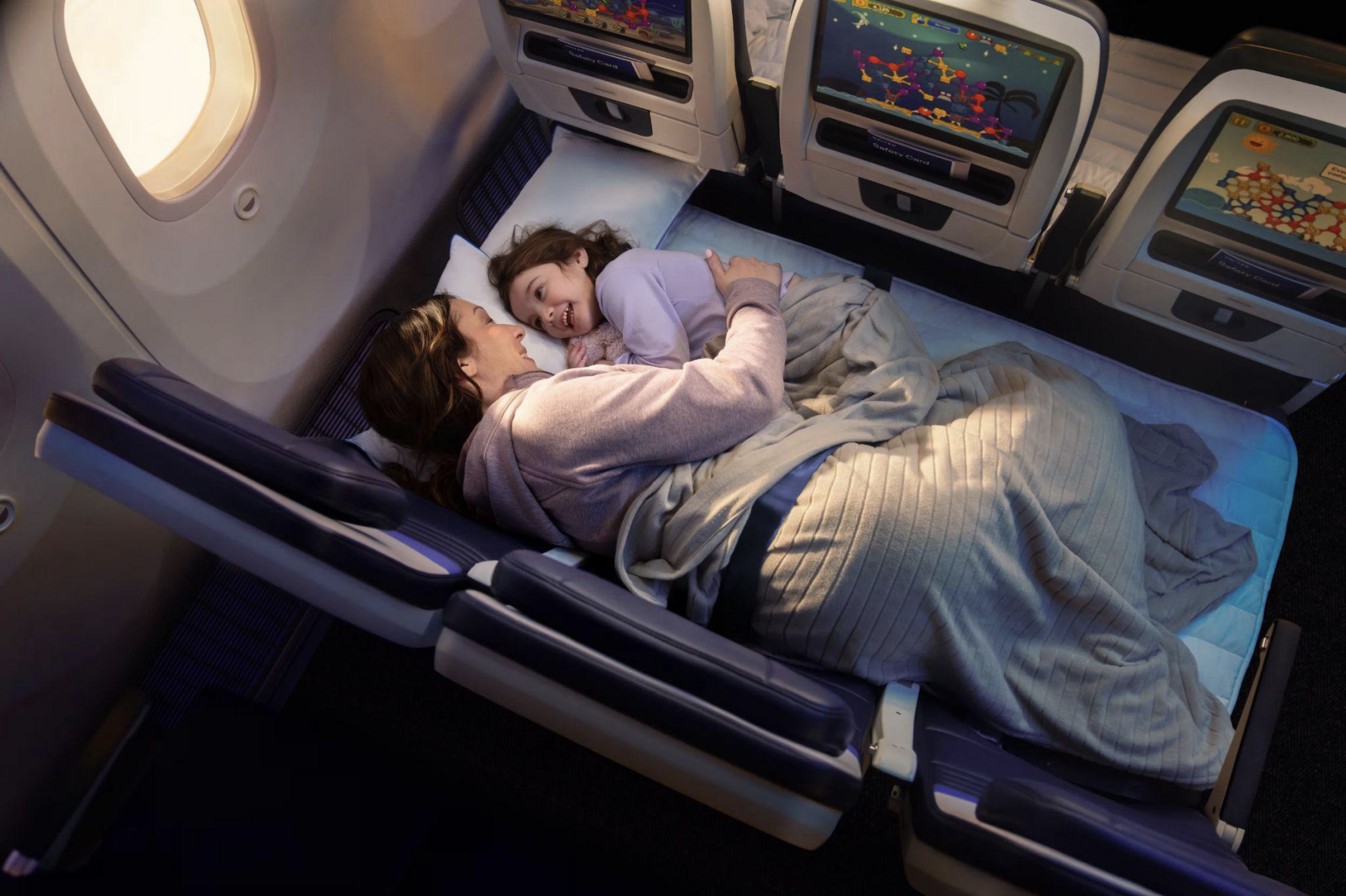United adds 250 planes, luxury seats by 2028 image two
