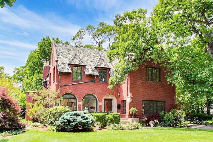 Beverly mansion with ties to Al Capone hits market for $1.2 million. (Photo | @Properties)