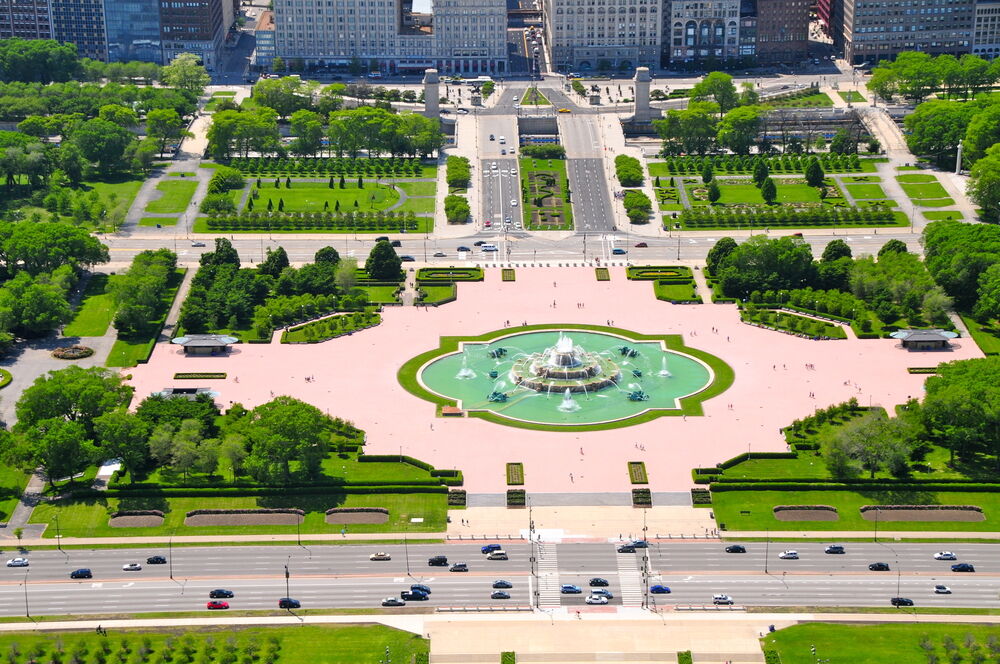 Street closures underway ahead of Lollapalooza in Grant Park - CBS