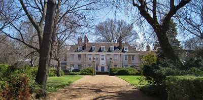 Chicago’s North Shore Land of trophy homes and sky-high price tags