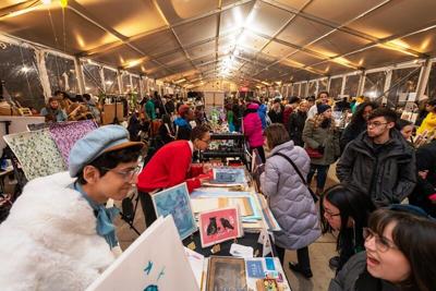 Millennium Park Art Market ready to kick off holiday shopping season.