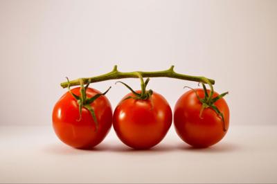 Tomatoes recalled in 11 States, including Illinois, over salmonella risk