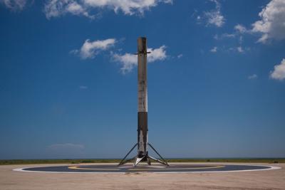 SpaceX plans huge 2026 IPO with goal