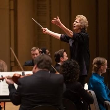 Dame Jane Glover conducts the Music of the Baroque's orchestra and chorus. (MOB photo)