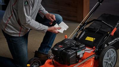 What you need to know about choosing a gas-powered lawn mower