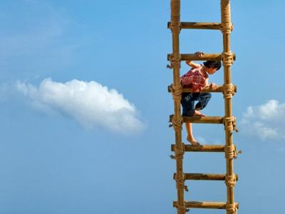 © Chen Yong (China) - “Catching a Cloud”丨HUAWEI Pura 70 Pro+