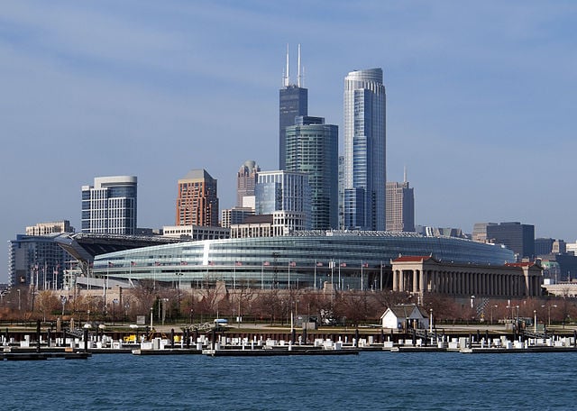 Plan to Keep Bears in Chicago Includes Dome for Soldier Field