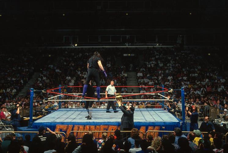 WWE set to return to United Center after 30