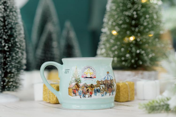 christkindlmarket 2023 mug Wrigleyville