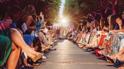 A past Hippocratic Cancer Research Foundation Fashion Show in Maggie Daley Park. (Photo courtesy of HCRF)