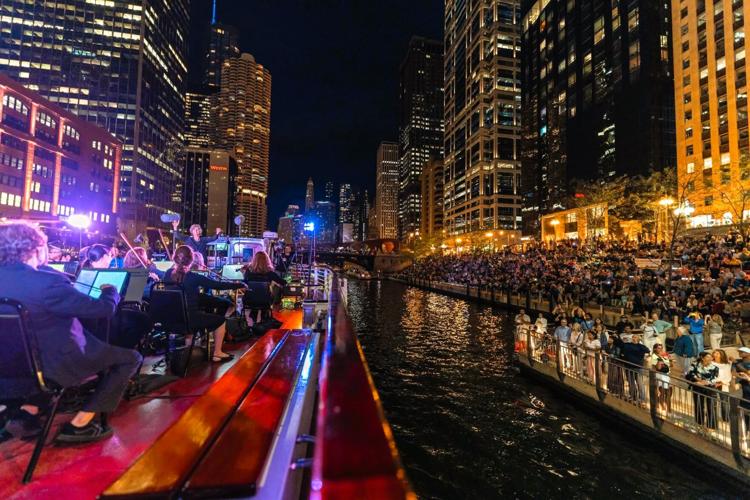 Photographer Elliot Mandel captured the crowd scene for the 3rd annual Music of the Baroque's Chicago Water Music experience.