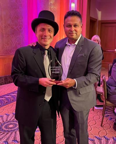 Gift of Sight honoree Dr. Ali Djalilian with Dr. Parag Majmudar.