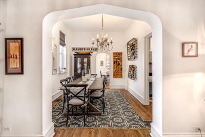 Despite the long-running narrative that big-city living has lost its appeal, the latest housing data suggests something very different is happening in Chicago: demand is not only holding steady, it’s heating up. (Shutterstock photo by Joseph Hendrickson)