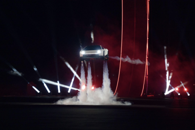 Tesla Roadster takes flight in Texas debut image one