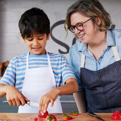 Sur la Table offers cooking classes for kids and teens. Photo courtesy Sur la Table