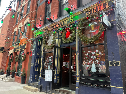 Says cheers to Christmas spirit at Chicago's most festive bars and restaurants