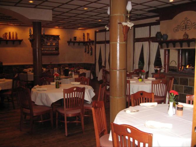 The inside of Costa’s | Courtesy of Kosti Demos
