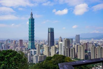 Strongest earthquake in decades rocks Taiwan
