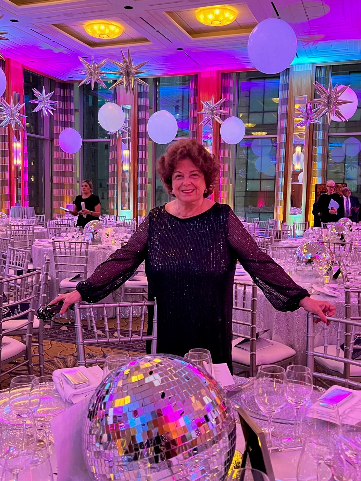 Mary Ann Rose (of Tamar Productions) did the beautiful decor. (Photo by Candace Joran)