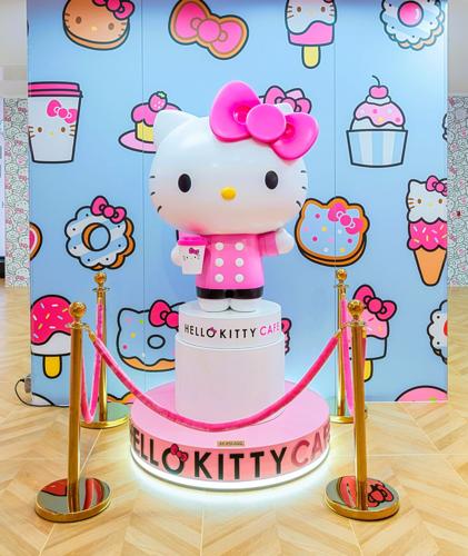 World's largest Hello Kitty Cafe opens in Chicago on Michigan Avenue. (Photo courtesy of Hello Kitty by Morgan Ione Yeager)