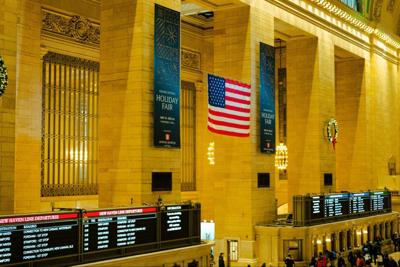 US stocks fall after President Trump acknowledges possible recession ahead