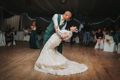 Bezos debunks claim wedding