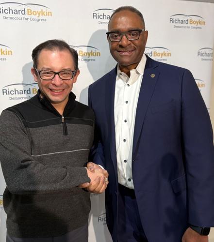 Congressional hopeful Richard Boykin endorsed by 15th Ward Alderman Raymond Lopez.