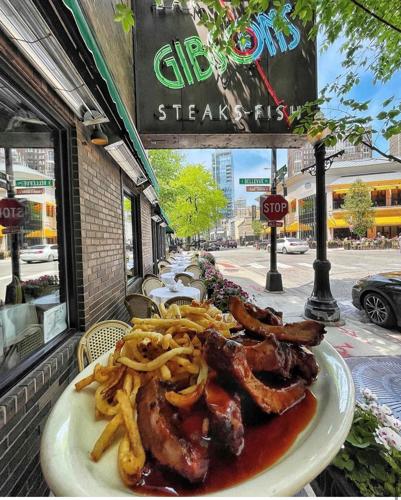 Gibsons Steakhouse, Rush and Bellevue. (Image courtesy of Gibsons Steakhouse)