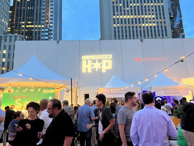Hamburger Hop attracted over 1,000 burger lovers. (Photo by Candace Jordan)