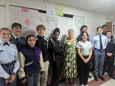 The inaugural SJNA AP Seminar class.