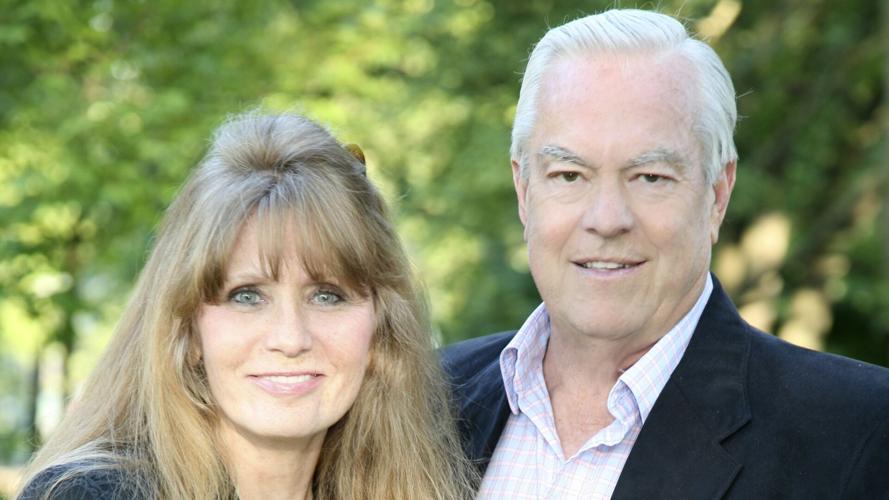 Donna La Pietra and Bill Kurtis