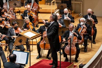 Chicago Symphony Orchestra performs Vivaldi
