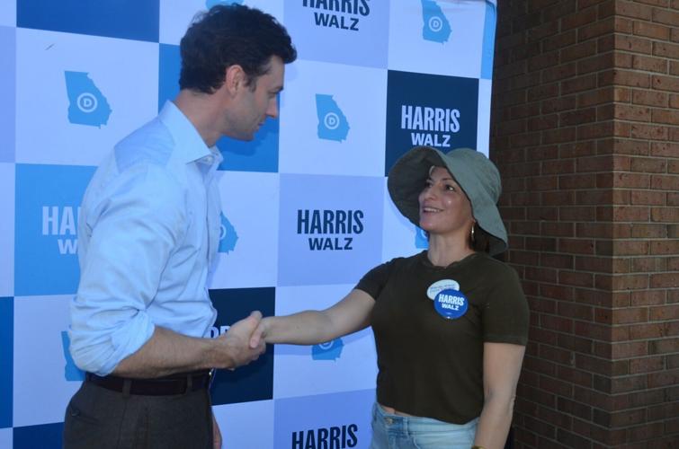 Democratic officials rally voters, campaign workers at downtown gathering